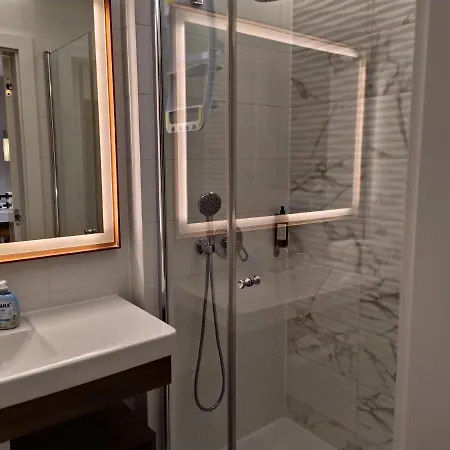 公寓 Bel Mare Patio And Garden C110